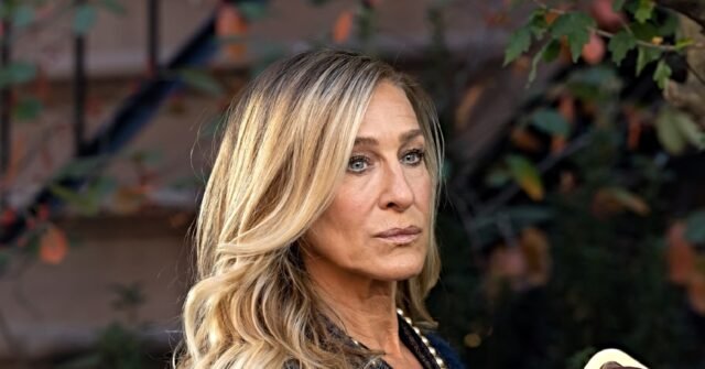 Sarah-Jessica-Parker-reads-640x335.jpg