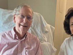 Mitch McConnell pubblica una foto in ospedale, dice di aver avuto una caduta