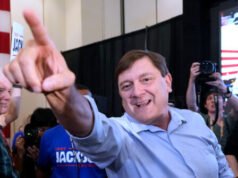 I democratici del Maine dichiarano Troy Jackson vincitore della convention per il senatore delle primarie