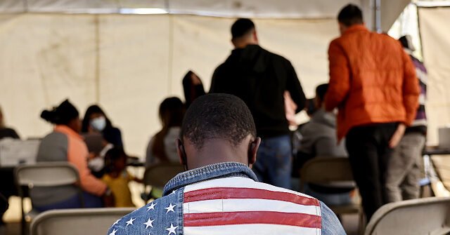 african-refugees-crossing-board-file2023-gettyimages-640x335.jpg