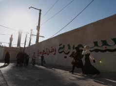 La pace fragile nel Set Zaynab in Siria mentre persistono le sfide settarie