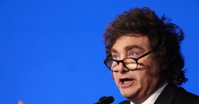 ¡Fuera! L’Argentina espellerà gli stranieri che insultano il Paese ¡Fuera! L’Argentina espellerà gli stranieri che insultano il Paese