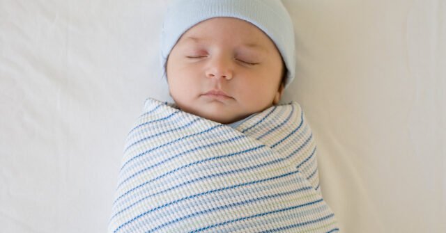 baby-with-gift-bow-640x335.jpg
