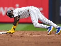 Jazz Chisholm esce con apparente infortunio nell’ultimo colpo contro gli Yankees in scivolata