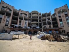 Studenti e personale lavorano per riportare in vita l’Università islamica di Gaza