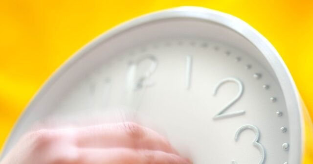 daylight-saving-changing-clock-getty-640x335.jpg