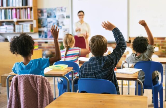 education-question-group-children-classroom-133539856.jpg