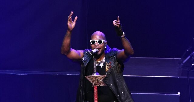 flo-rida-hands-up-getty-640x335.jpg