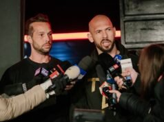 I fratelli Tate arrestati a Miami mentre il Regno Unito aggiunge accuse di stupro e traffico di esseri umani