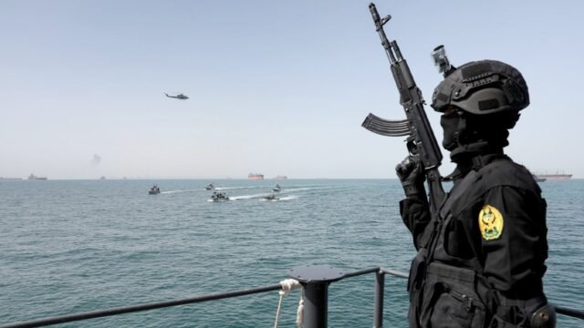 irgc-navy-strait-hormuz-exercise.jpg