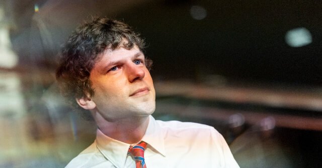 jessieEisenberg-640x335.jpg