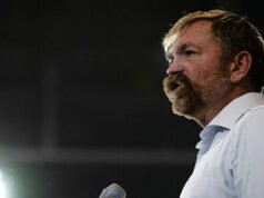 I migliori democratici che hanno sostenuto Graham Platner attraverso polemiche e accuse