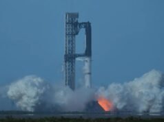 Il lancio dell’astronave SpaceX è stato interrotto perché i motori non si avviano poco prima del decollo