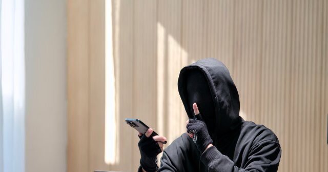 pedo-grooming-children-online-640x335.jpg