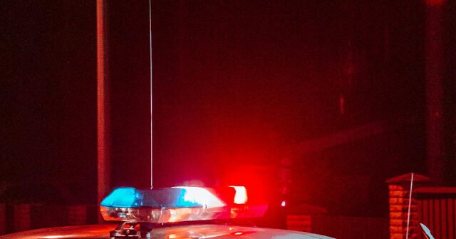 police-car-lights-crime-scene-tape-stock-pexels-cottonbro-640x335.jpg