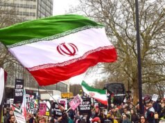 Esperti iraniani marchiano il Centro islamico d’Inghilterra “ufficio britannico” dell’Iran e sollecitano la chiusura immediata