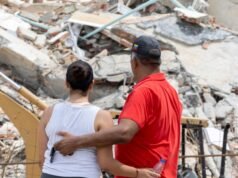 “Tutto ciò che vediamo è decadimento”: copre il bilancio umano dei terremoti del Venezuela