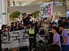 La squadra di calcio della Corea del Sud subisce un’imboscata all’aeroporto alle 4 del mattino da parte di una folla inferocita dopo la sconfitta della Coppa del Mondo