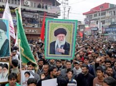 Il corpo di Khamenei in una cella frigorifera mentre il temuto Basij si mobilita in vista dello storico funerale iraniano
