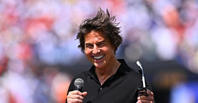 tom-cruise-soccer-640x335.jpg