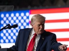 Donald Trump tiene una manifestazione nel Michigan