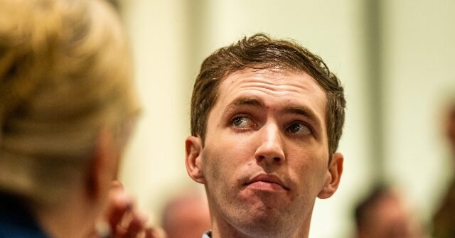 tyler-robinson-court-AP-640x335.jpg