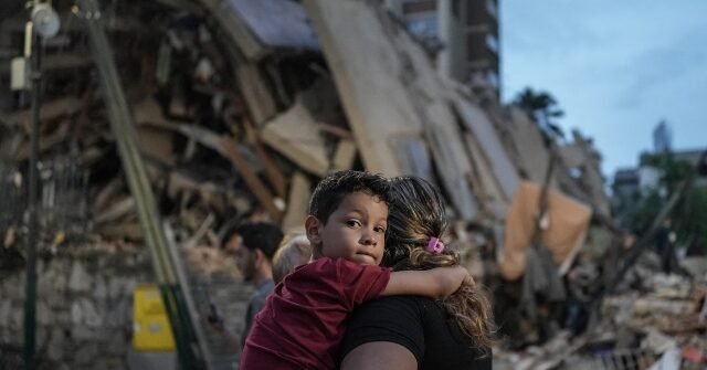 venezuela-earthquake-child-rescue-getty-640x335.jpg