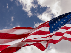 Se vedi una bandiera americana, presumi che la persona che la sventola sia repubblicana, i democratici se ne sono allontanati