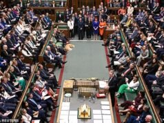 Problema dell’alcol a Westminster? No, i deputati non ne bevono abbastanza. Se solo lo facessero, forse sarebbero più onesti, dice QUENTIN LETTS