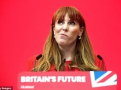 All’interno dell’atmosfera delle ‘Mean Girls’ nel governo di Andy Burnham, mentre una squadra di ministri di vertice cerca il suo orecchio