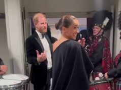 Meghan Markle sorride raggiante ‘mio marito adora la cornamusa!’ mentre lei e il principe Harry scambiano battute con una band scozzese a un evento per supportare l’amica magnate della musica