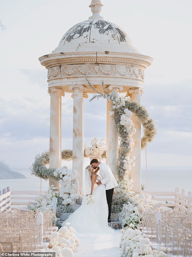 110818029-16075273-image-a-16_1787577375032.jpg