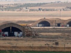 Israele bombarda una base aerea in Siria, suscitando l’ira degli Stati Uniti