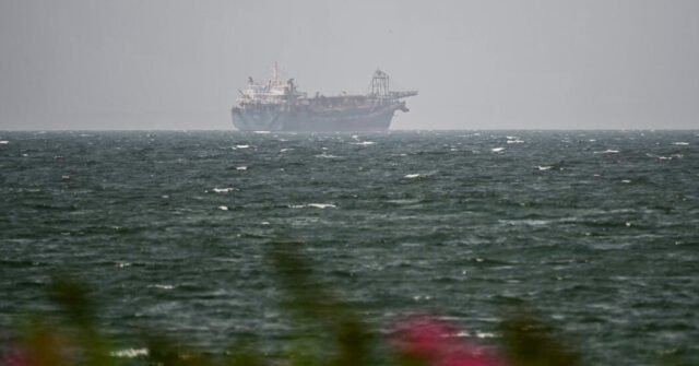 19int-UAE-Iran-zctk-facebookJumbo.jpg