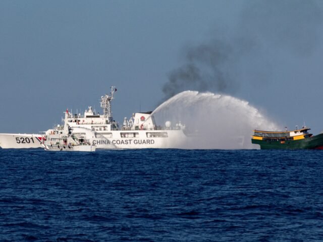 2024-03-06T104328Z_2060213782_RC2CF6AAB875_RTRMADP_3_SOUTHCHINASEA-PHILIPPINES-1749106133.jpg