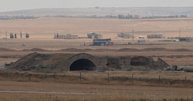 24Syria-Israel-01-gjtp-facebookJumbo.jpg