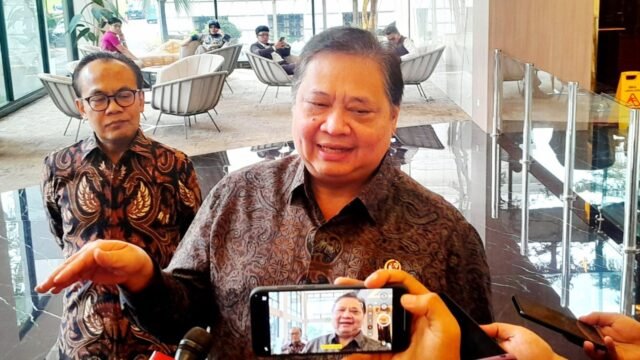 69f0c92e28b87-menteri-koordinator-bidang-perekonomian-airlangga-hartarto_gemini_1265_711.jpg