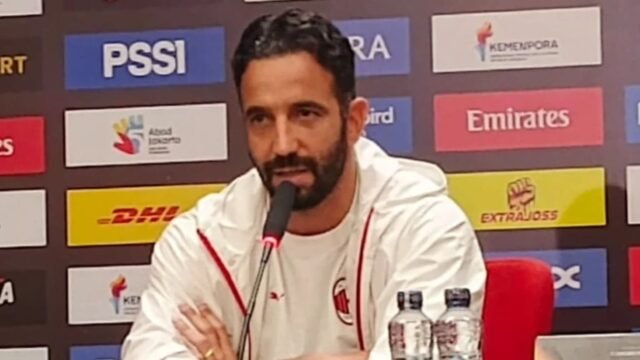6a75a2a78012a-pelatih-ac-milan-ruben-amorim-saat-konferensi-pers-di-sugbk-7-agustus-2026_gemini_1265.jpeg