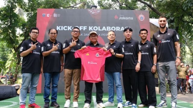 6a78520686f2e-peresmian-bank-jakarta-x-persija-collaboration-kick-off_gemini_1265_711.jpg
