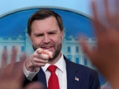 Trump che sostiene privatamente Vance come successore; Mantenere pubblicamente aperto il 2028