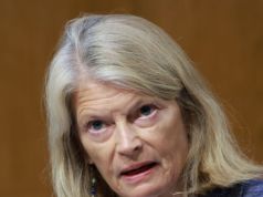 Lisa Murkowski voterà contro la nomina di Todd Blanche a Procuratore Generale