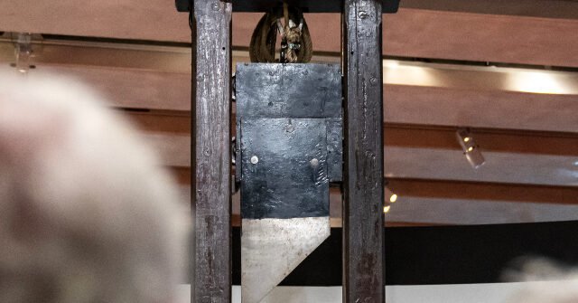 Guillotine-640x335.jpg