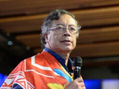 Colombia: il marxista Gustavo Petro saluta la presidenza con un video di IA imbarazzante