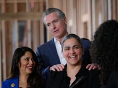 La progressista Aisha Wahab vince le elezioni suppletive per sostituire l’ex deputato Eric Swalwell