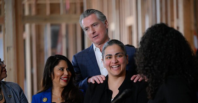 Senator-Aisha-Wahab-Newsom-March2026-getty-640x335.jpg