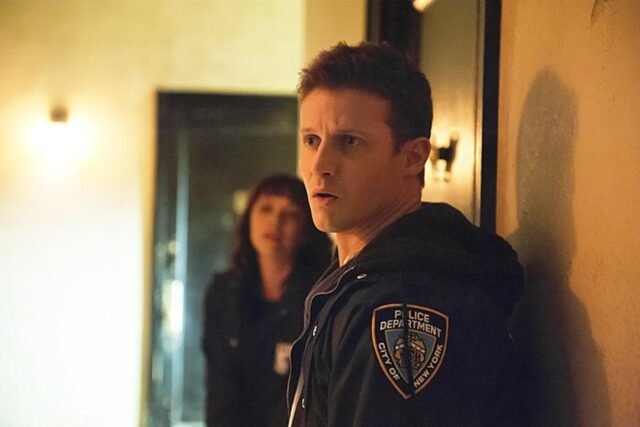 Will Estes torna nei panni di Jamie Reagan in ‘Boston Blue’ per la riunione di famiglia di ‘Blue Bloods’ Will Estes torna nei panni di Jamie Reagan in ‘Boston Blue’ per la riunione di famiglia di ‘Blue Bloods’