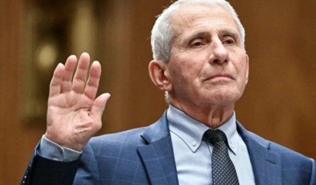 Una commissione del Senato statunitense vota per dichiarare Anthony Fauci colpevole di