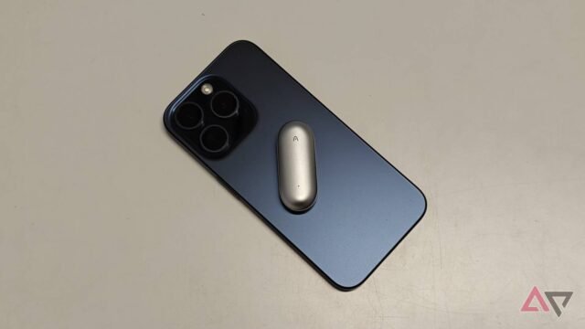 plaud-notepin-on-iphone.jpg
