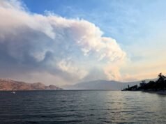 La Columbia Britannica emette ordini di evacuazione prima che gli incendi boschivi si diffondano rapidamente