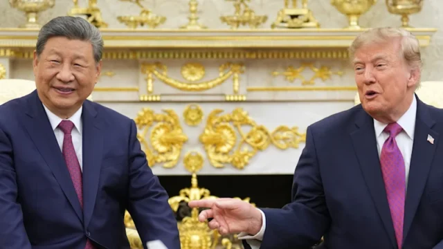 Trump si è offerto di vendere armi alla Cina, dice l’ambasciatore americano Trump si è offerto di vendere armi alla Cina, dice l’ambasciatore americano